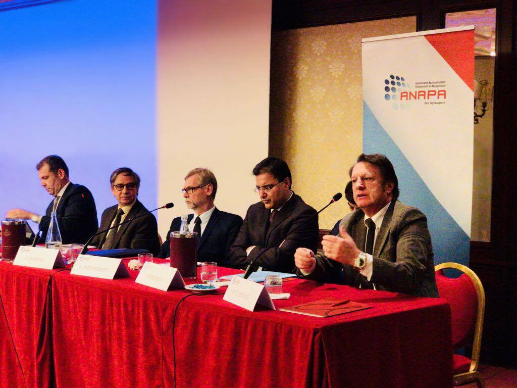 24209600_10155342842793893_1573127355_o